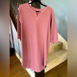 Uniqlo 3/4 Sleeve Waffle Tunic Dress (dusty rose colored)
